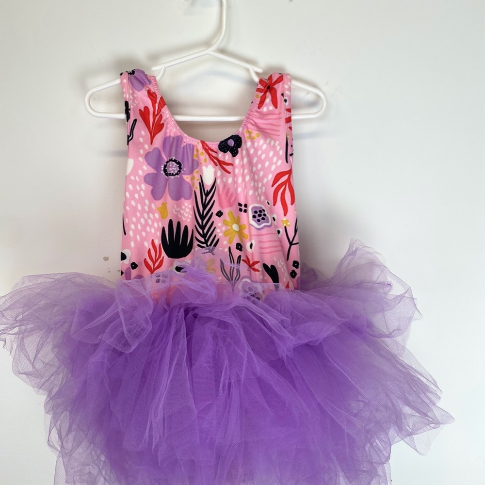 Girl's bodysuit leotard tutu